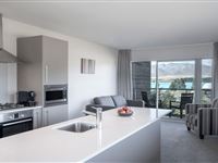 1 Bedroom Lake View Suite - Peppers Bluewater Resort Lake Tekapo